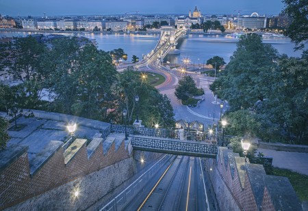 Fóth Miklós - Egy augusztusi este a Siklónál