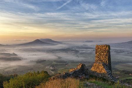 Gelencsér Zoltán - A felkelő nap vára