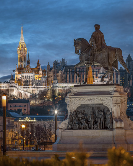 Hliva Ádám - Kossuth Lajos tér