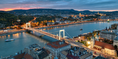 Horváth Zsolt - Estére készülő város