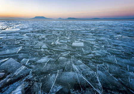 Keszthelyi Zoltán - Jégtáblák