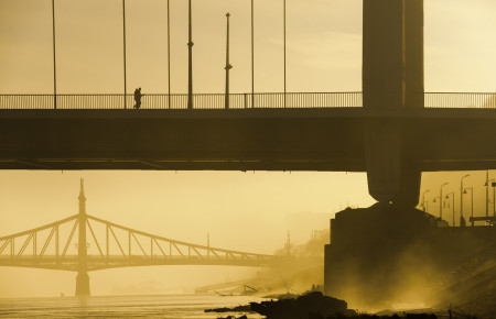 Kiss Andrea - Hidak ködben