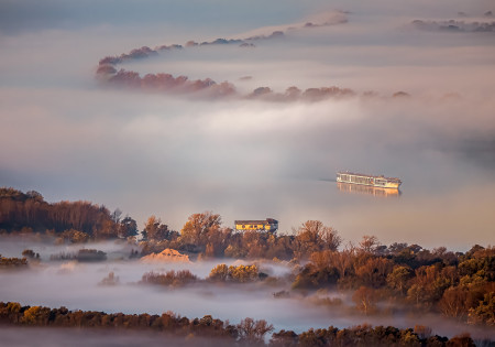 Szirányi István - Dunai hajós